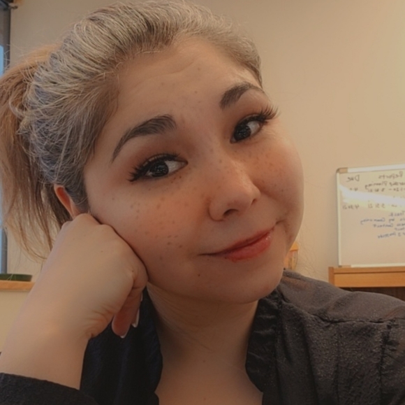 Meet your Posher, Renee - Picture 3 of 4